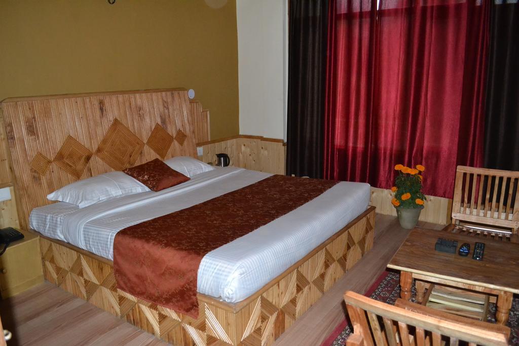The Pranjal Inn Manāli Værelse billede
